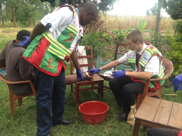 John directing icare volunteerism in Kenya